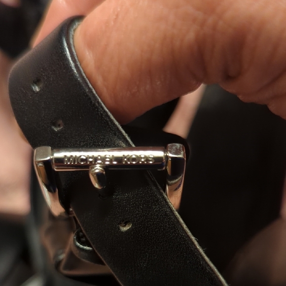 Michael Kors Black Sandals with Silver Logo - Picture 6 of 10